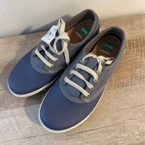 New - size 10 - Cougar Women's Boat waterproof Duck Shoes